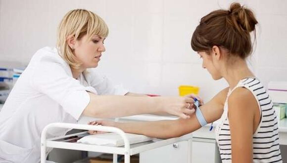 Cerca de sangue para a súa análise